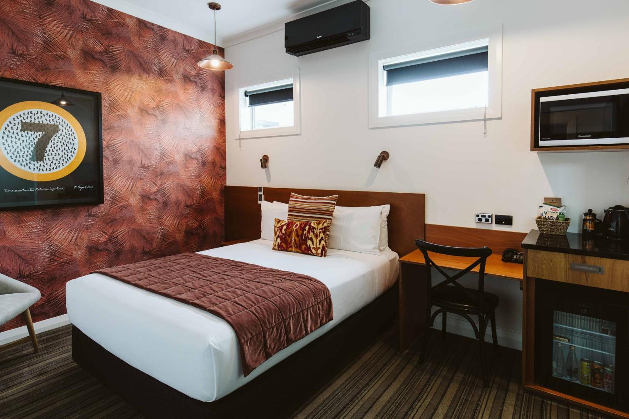 The State Hotel New Plymouth Extérieur photo