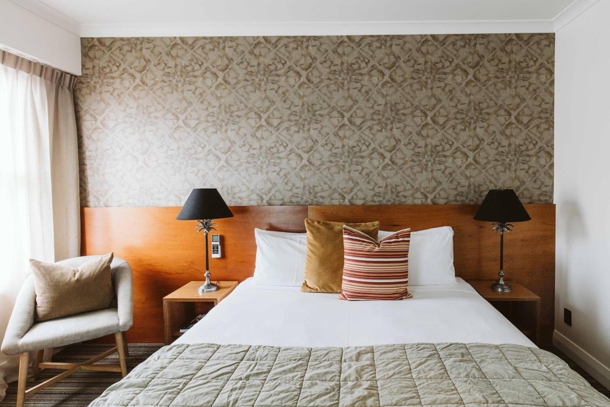 The State Hotel New Plymouth Extérieur photo