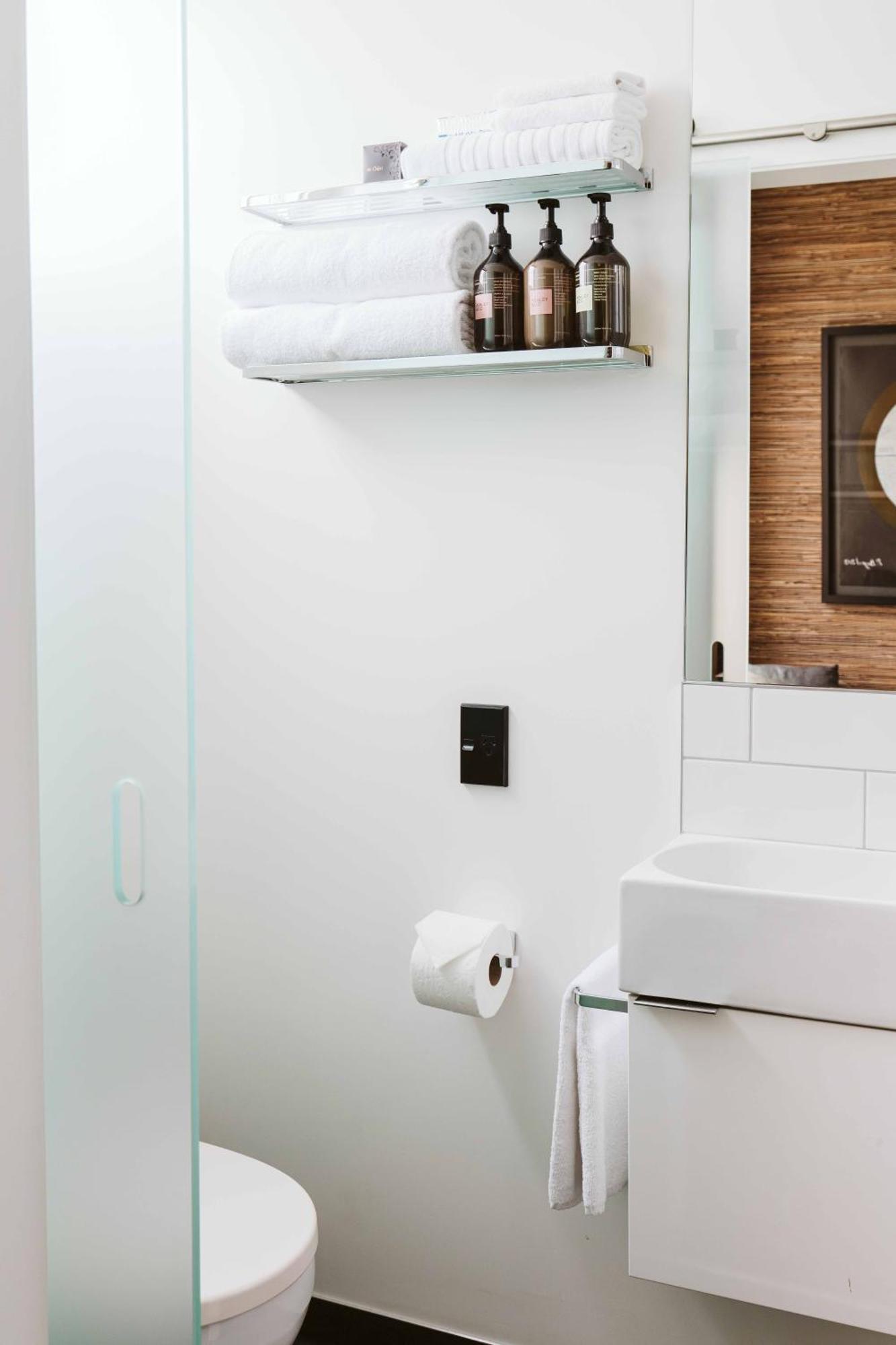 The State Hotel New Plymouth Extérieur photo