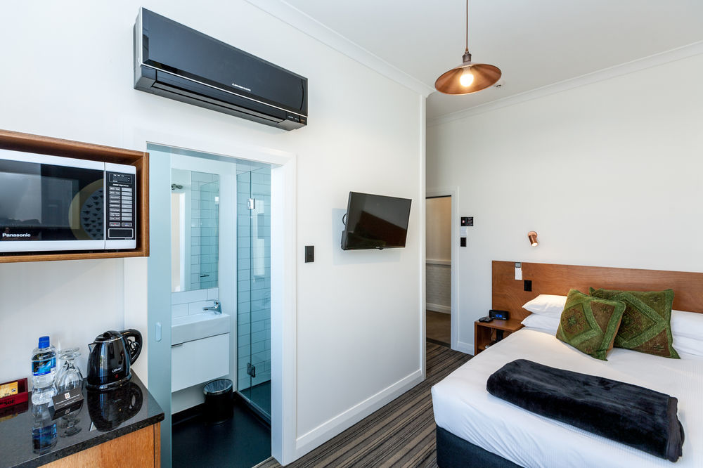 The State Hotel New Plymouth Extérieur photo