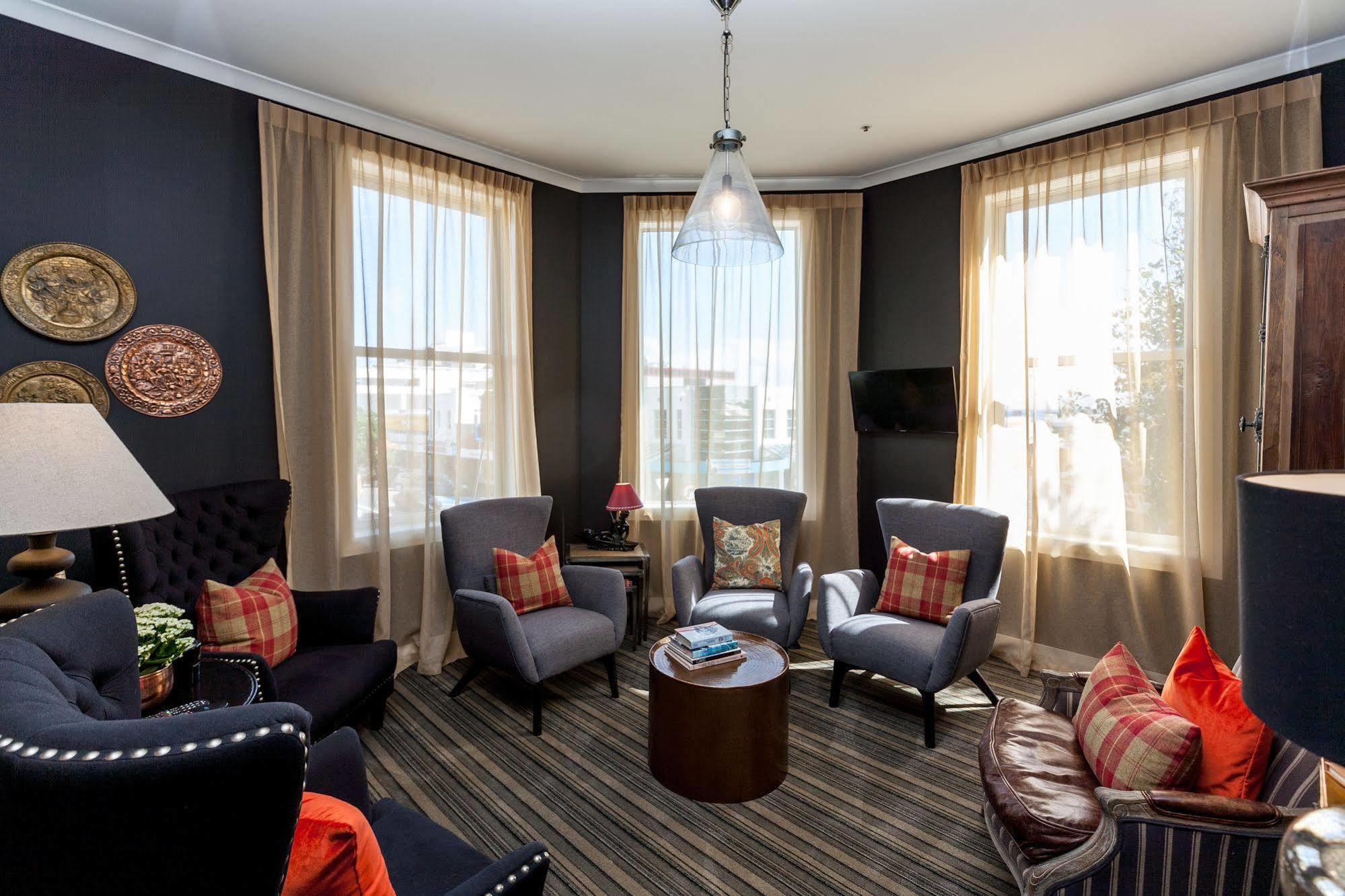 The State Hotel New Plymouth Extérieur photo